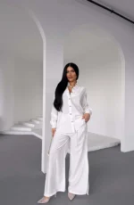 Beyaz Çilek Gömlek Yırtmaçlı Pantolon Takım