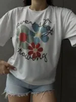 Çiçek Baskılı T-shirt