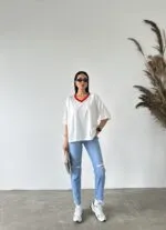 Yakası Renkli V Yaka Basic T-shirt