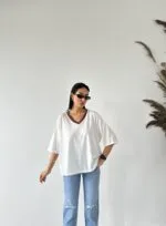 Yakası Renkli V Yaka Basic T-shirt