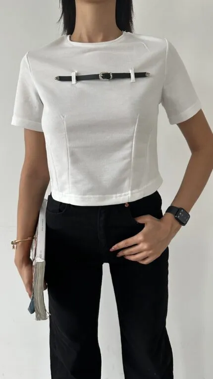 Kemer Detaylı Basic T-shirt