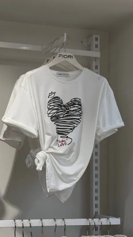 Kalp Baskılı Tshirt