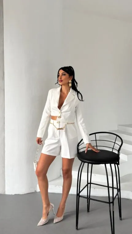 Beyaz Zincir Kemer Ceket Şort Takım
