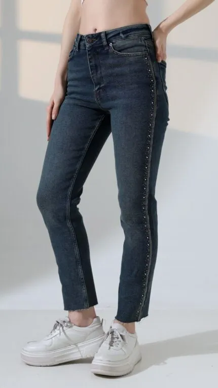 Şerit Taşlı Mom Fit Kot Pantolon 7110