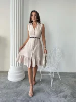 BEJ YAKALI KETEN DÜĞMELİ ELBİSE