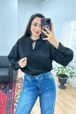 Yaka Bağlamalı Dökümlü Siyah Toptan Bluz