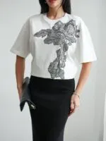 Beyaz Çiçek Desenli T-Shirt