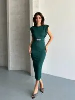 TOKA DETAYLI SADE ŞIK ELBİSE