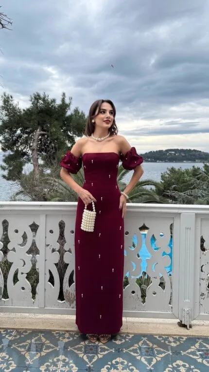 2125 ÖNLER İNCİ DETAY TASARIM ELBİSE - BORDO
