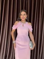 3052 OMUZ DEKOLTELİ ELBİSE - PEMBE