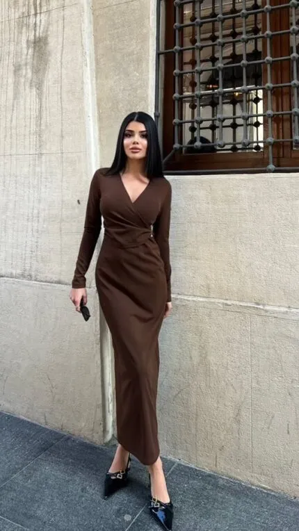 3058 ÖNÜ PİLELİ ELBİSE - KAHVE