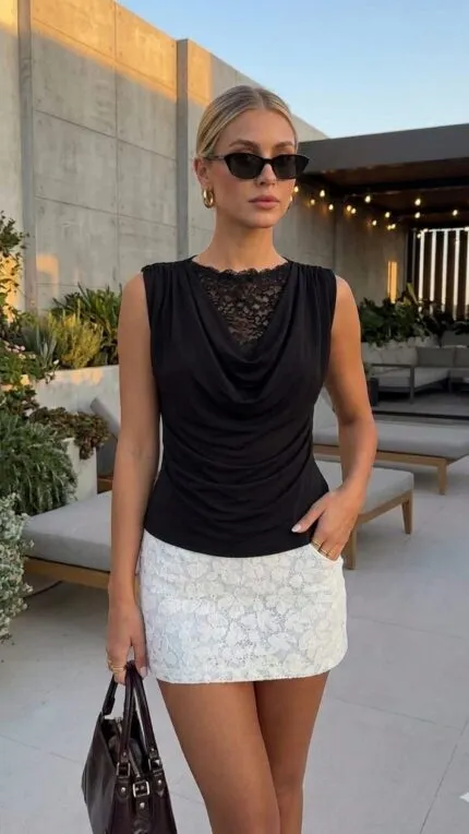 BLACK – SİYAH DANTELLİ DÖKÜMLÜ BLUZ