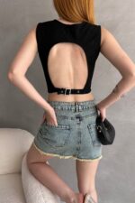 Sırtı Kemer Detaylı Kaşkorse Crop Bluz - SİYAH
