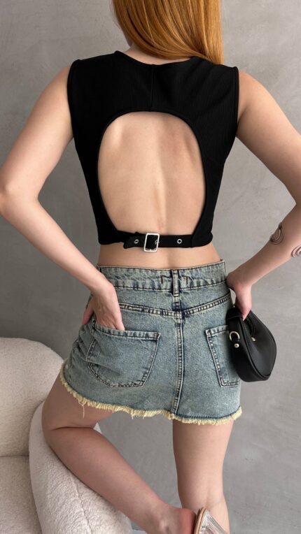 Sırtı Kemer Detaylı Kaşkorse Crop Bluz - SİYAH