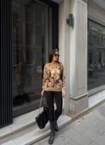Çiçek Desenli Dokulu Triko Kazak - CAMEL