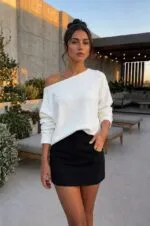 Kemık Yumuşak Dokulu Soft Asimetrik Yaka Triko Kazak