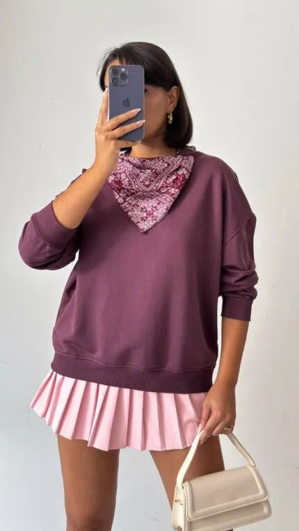 Fularlı Sweatshirt